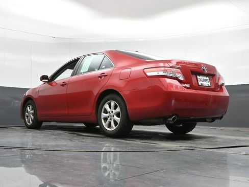 Used 2010 Toyota Camry FWD image 43