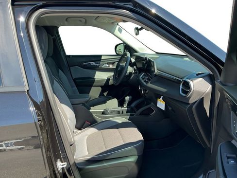 Used 2025 Chevrolet TrailBlazer LT image 22