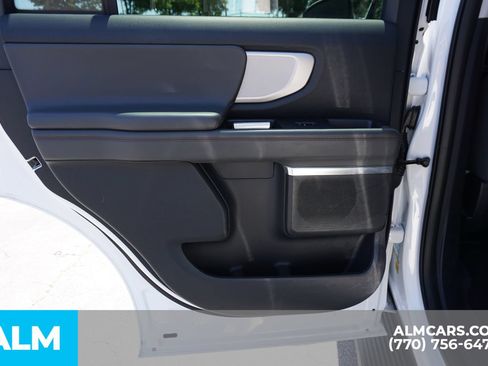 Used 2025 Ford Expedition Active AWD/4WD image 60
