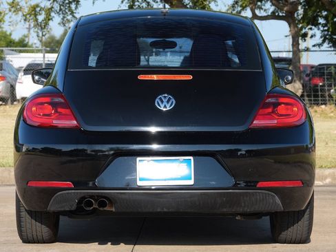 Used 2013 Volkswagen Beetle 2.5 FWD image 15