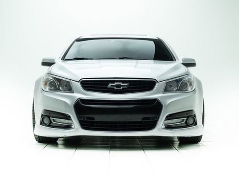 Used 2015 Chevrolet SS image 6