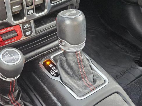 Used 2021 Jeep Wrangler Unlimited Rubicon AWD/4WD image 15