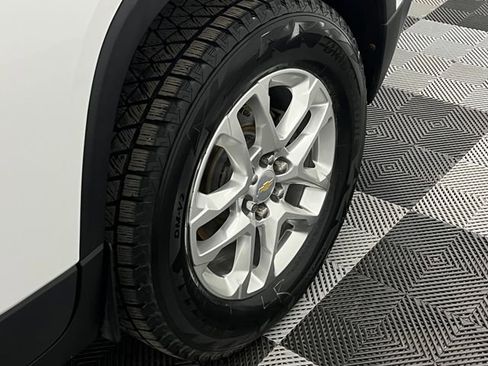 Used 2020 Chevrolet Traverse LT w/ LPO, Floor Liner Package image 10