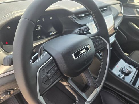 New 2026 Jeep Grand Cherokee L Limited AWD/4WD image 10
