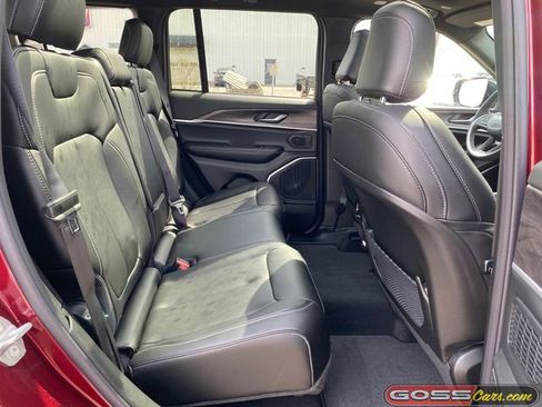 New 2026 Jeep Grand Cherokee Limited AWD/4WD image 8