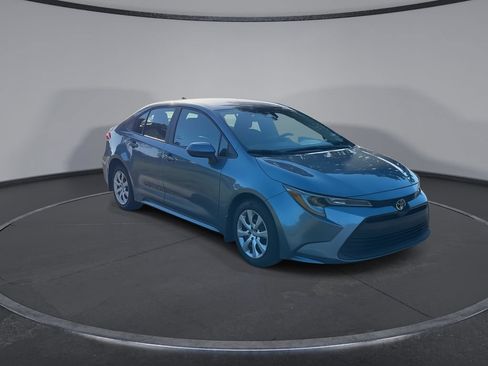 Used 2026 Toyota Corolla LE FWD image 2
