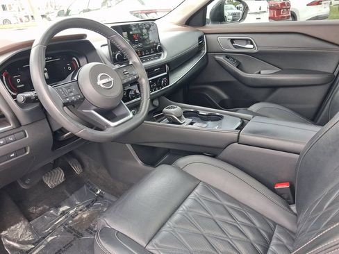 Used 2022 Nissan Rogue Platinum w/ Head-Up Display Package FWD image 13