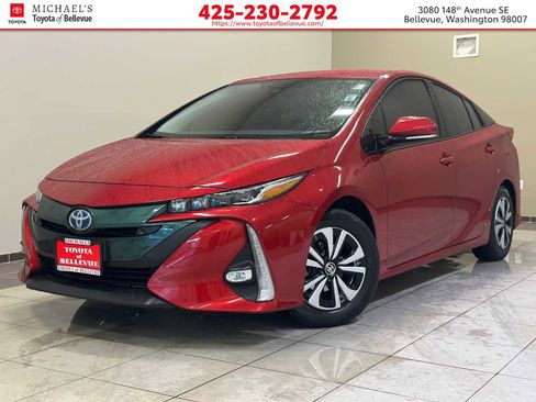 Used 2017 Toyota Prius Prime Advanced image 1