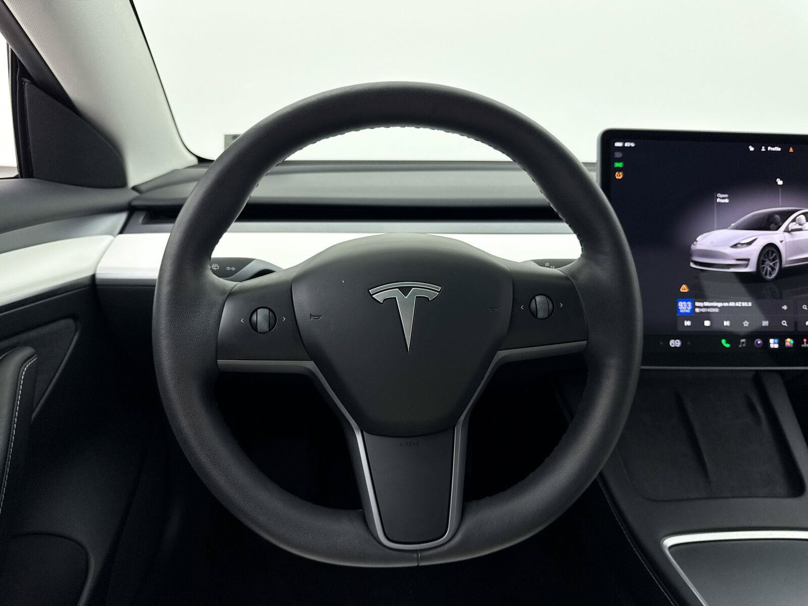 Used 2023 Tesla Model 3 Standard Range RWD image 3