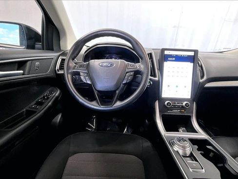 Used 2023 Ford Edge SE w/ Black Appearance Package AWD/4WD image 3