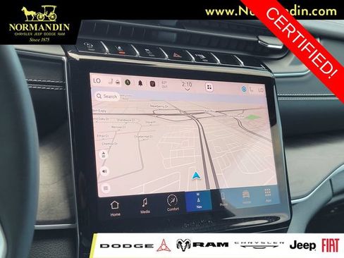 Certified 2023 Jeep Grand Cherokee Limited AWD/4WD image 9