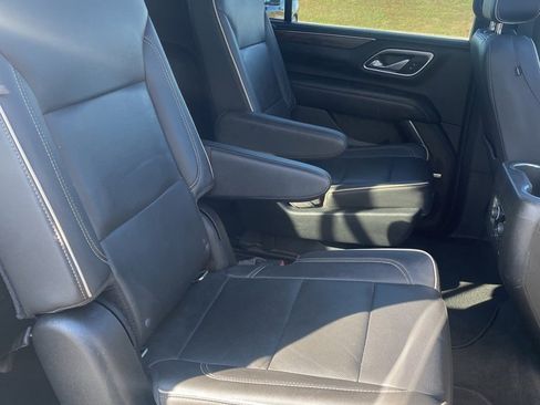 Used 2021 Chevrolet Suburban Premier w/ Premium Package image 42