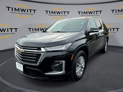 Used 2023 Chevrolet Traverse LT