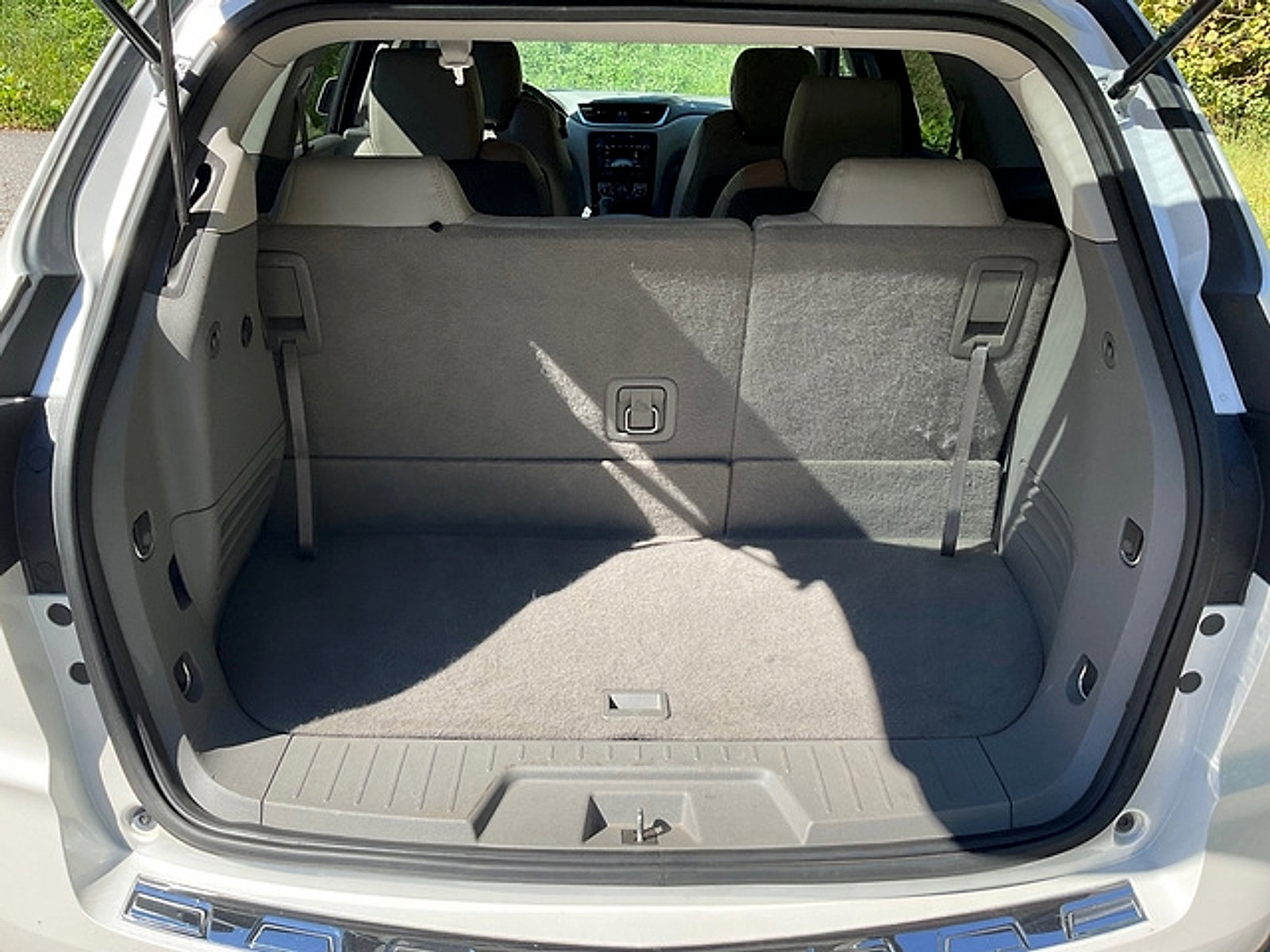 Used 2016 Chevrolet Traverse LTZ FWD image 16