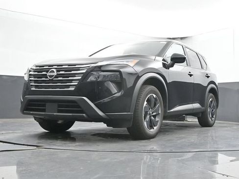 Used 2025 Nissan Rogue SV AWD/4WD image 27