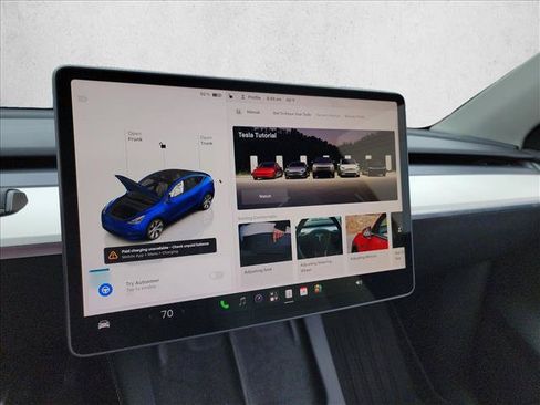 Used 2023 Tesla Model Y Long Range AWD/4WD image 20