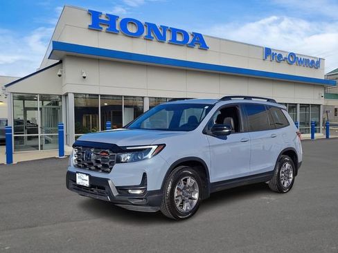 Used 2023 Honda Passport TrailSport image 1