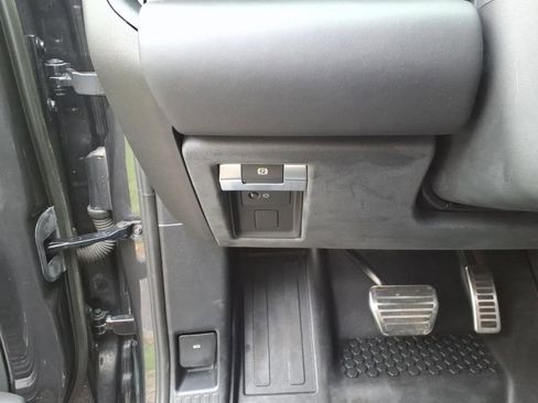 Used 2023 Land Rover Defender 110 AWD/4WD image 20
