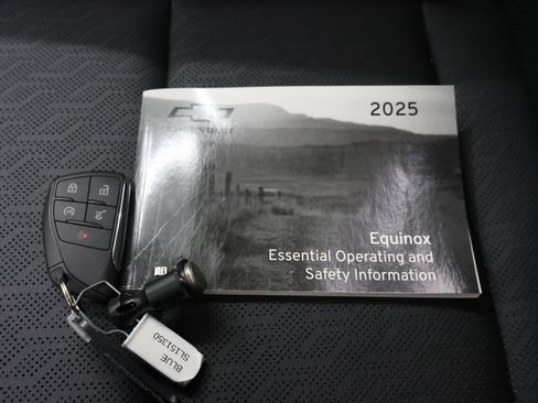 Used 2025 Chevrolet Equinox RS w/ Safety and Technology Package AWD/4WD image 65