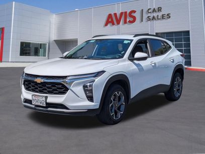 Used 2025 Chevrolet Trax LT w/ LT Convenience Package