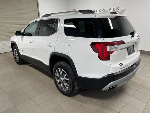 Used 2023 GMC Acadia SLE w/ Driver Convenience Package AWD/4WD image 4