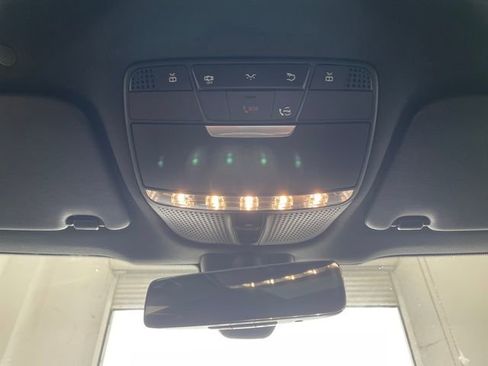 Used 2021 Mercedes-Benz GLC 300 image 40