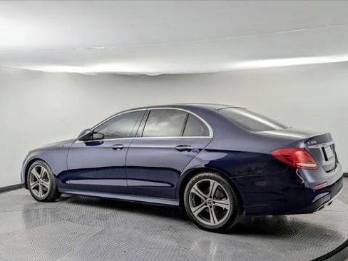 Used 2018 Mercedes-Benz E 300 image 4