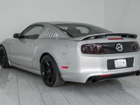 Used 2013 Ford Mustang GT Premium w/ GT Coupe Accessory Pkg 5 RWD image 8