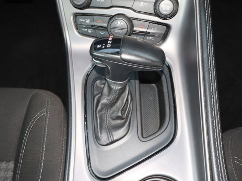 Used 2023 Dodge Challenger SXT image 18