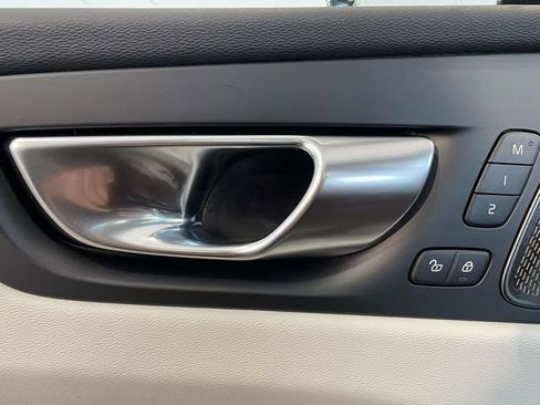 New 2026 Volvo XC60 T8 Ultra w/ Protection Package Premier AWD/4WD image 36