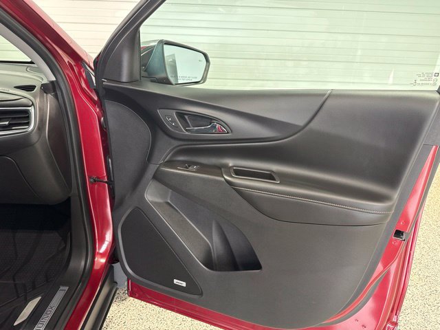 Used 2020 Chevrolet Equinox Premier AWD/4WD image 17