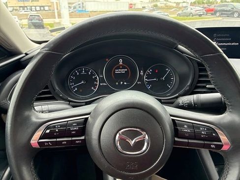 Used 2024 MAZDA MAZDA3 s FWD image 25