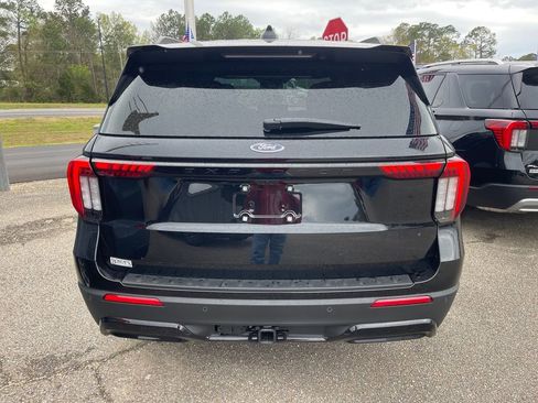 New 2026 Ford Explorer ST-Line w/ ST-Line Street Pack image 10