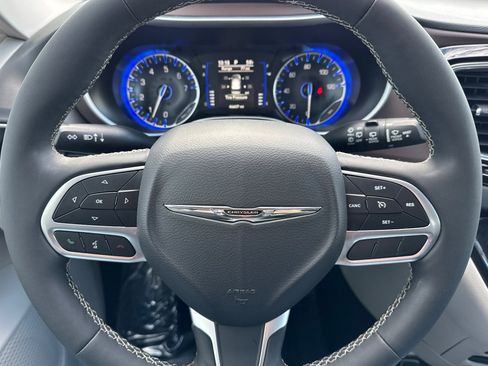 Used 2024 Chrysler Voyager LX image 26