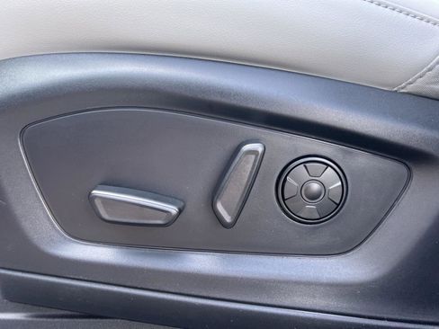 New 2026 Ford Explorer Platinum image 24