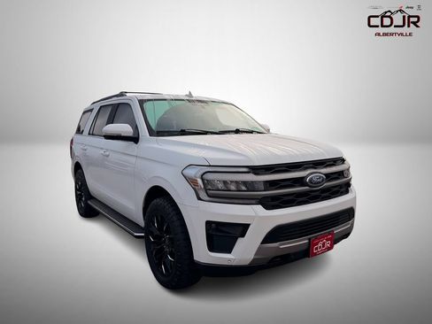 Used 2023 Ford Expedition XLT AWD/4WD image 1