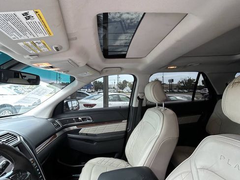 Used 2016 Ford Explorer Platinum AWD/4WD image 12