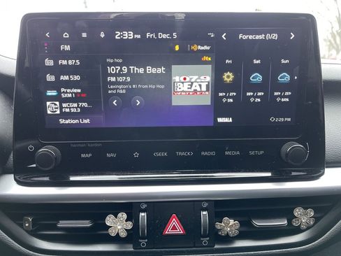 Used 2024 Kia Forte GT-Line w/ GT-Line Premium Package image 11