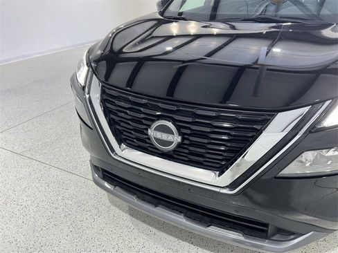 Used 2023 Nissan Rogue SL w/ SL Premium Package image 29