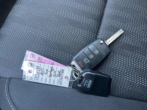 Used 2017 Kia Sportage LX AWD/4WD image 34