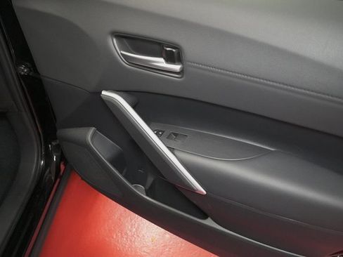 Certified 2024 Toyota Corolla Cross XSE image 29