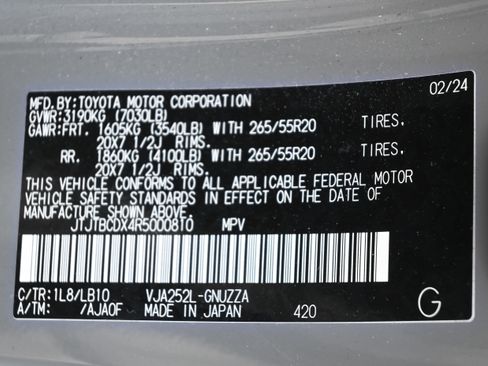 Used 2024 Lexus GX 550 w/ Cold Area Package image 38