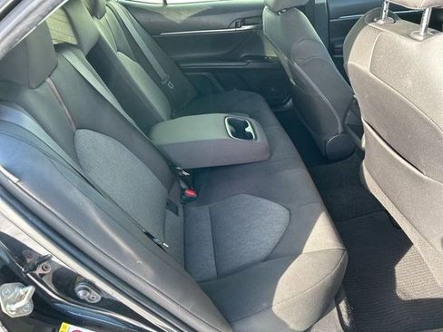 Used 2019 Toyota Camry L image 41