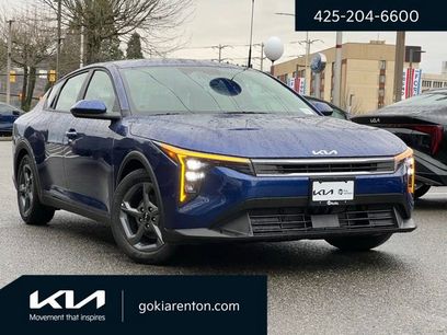New 2025 Kia K4 LXS