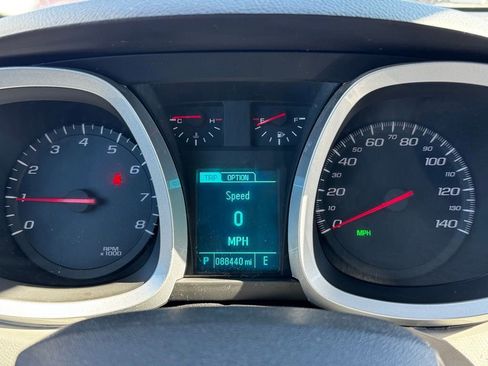 Used 2017 Chevrolet Equinox Premier w/ Enhanced Convenience Package image 25