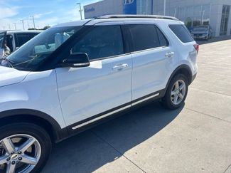 Used 2017 Ford Explorer XLT w/ Equipment Group 202A AWD/4WD video 2