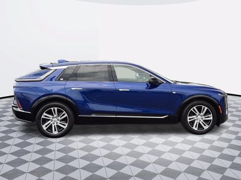 Certified 2024 Cadillac Lyriq Tech RWD image 8