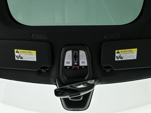 Used 2026 Volvo XC90 B6 Plus w/ Protection Package Premier AWD/4WD image 19