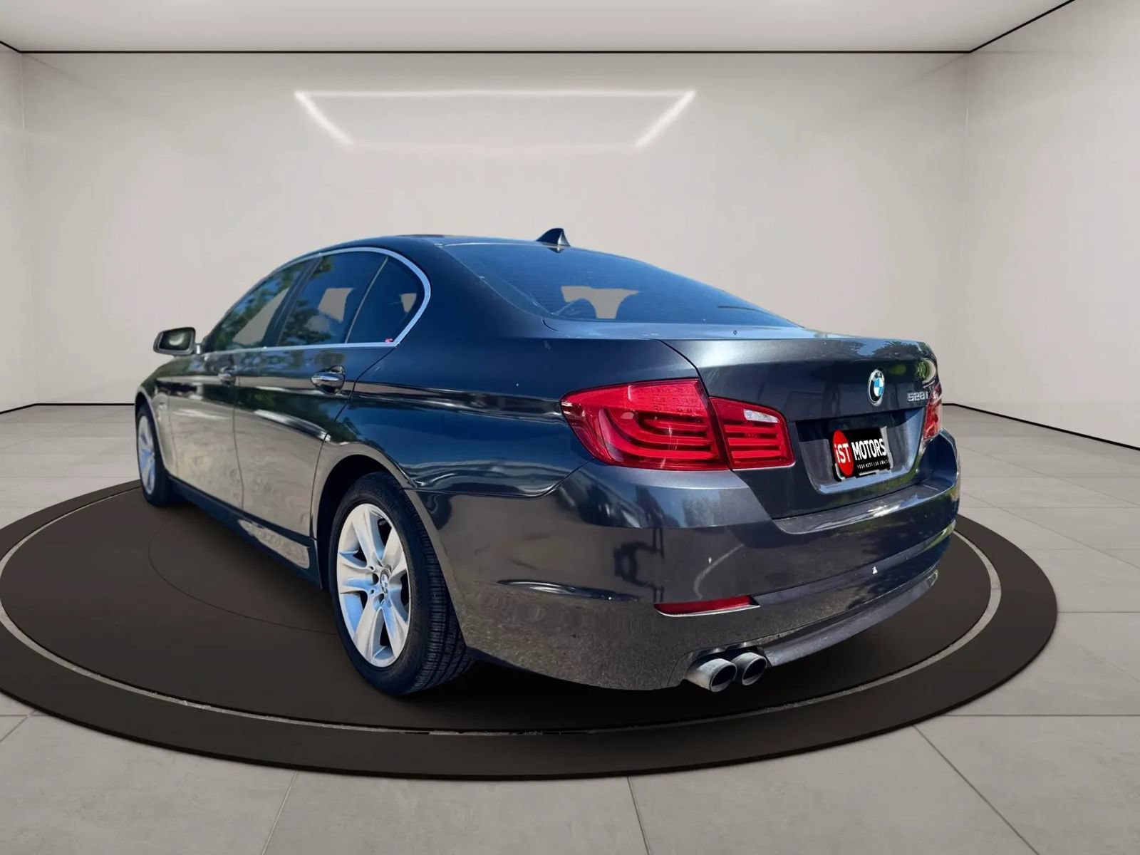 Used 2013 BMW 528i Sedan RWD image 11