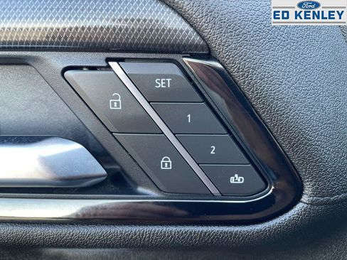 Used 2025 GMC Sierra 1500 AT4 w/ AT4 Premium Package image 24